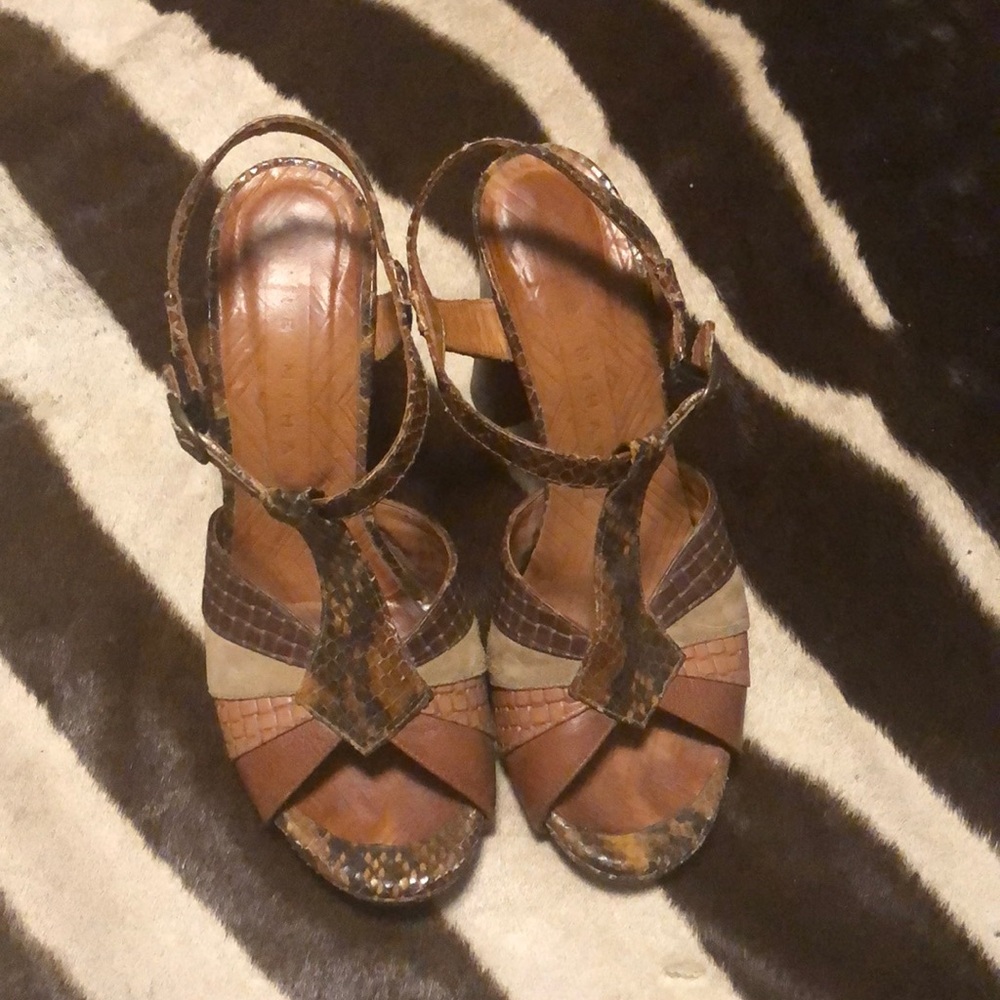 Chie mihara 38 1/2 suede, leather, snake sand